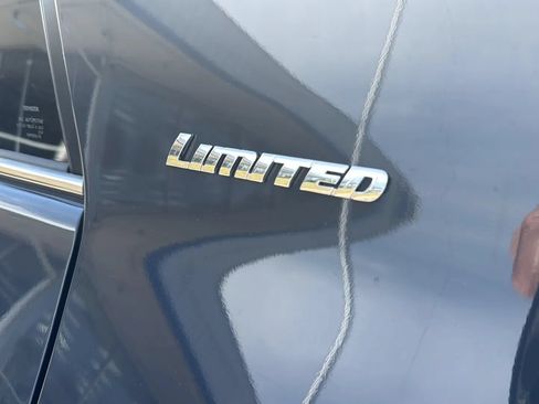 Used 2024 Toyota 4Runner Limited AWD/4WD image 10