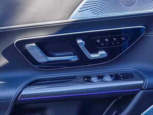 Used 2023 Mercedes-Benz SL 63 AMG 4MATIC image 22