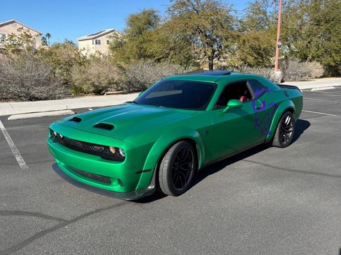 Used 2019 Dodge Challenger SRT Hellcat Redeye image 1