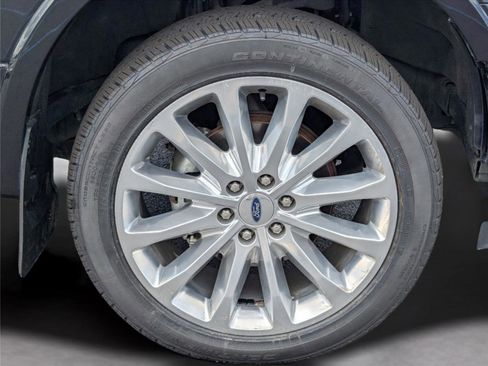 Used 2020 Ford F150 Limited w/ Trailer Tow Package image 38