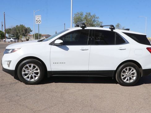 Used 2020 Chevrolet Equinox LT FWD image 4