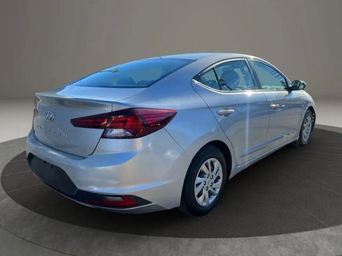 Used 2020 Hyundai Elantra SE image 5