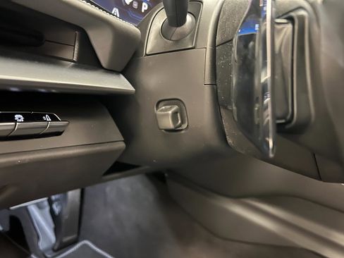 New 2026 Chevrolet Corvette Stingray Premium Cpe w/ Z51 Performance Package image 75