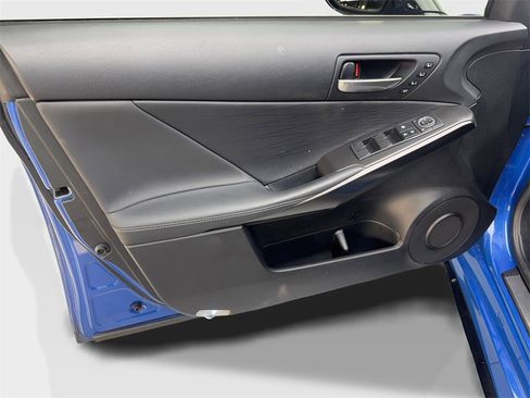 Used 2023 Lexus IS 350 F Sport image 31