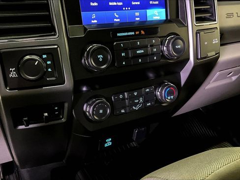 Used 2021 Ford F250 XLT AWD/4WD image 16