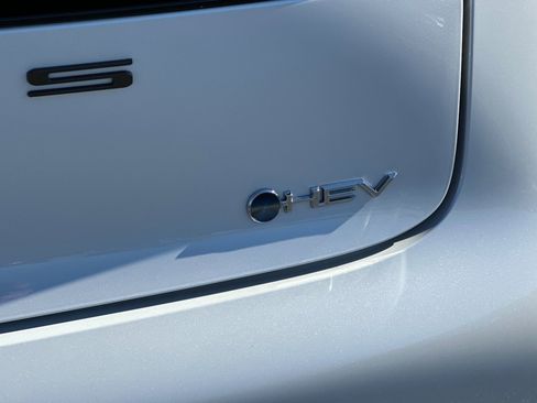 New 2026 Toyota Prius XLE image 31