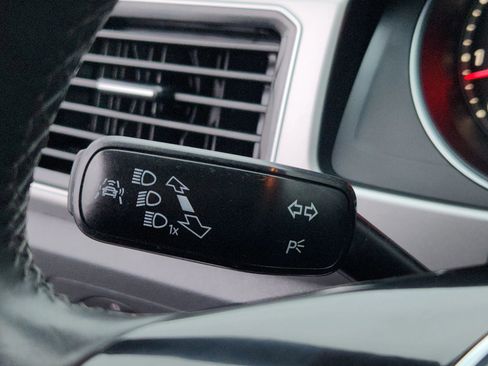 Used 2018 Volkswagen Atlas SEL image 16