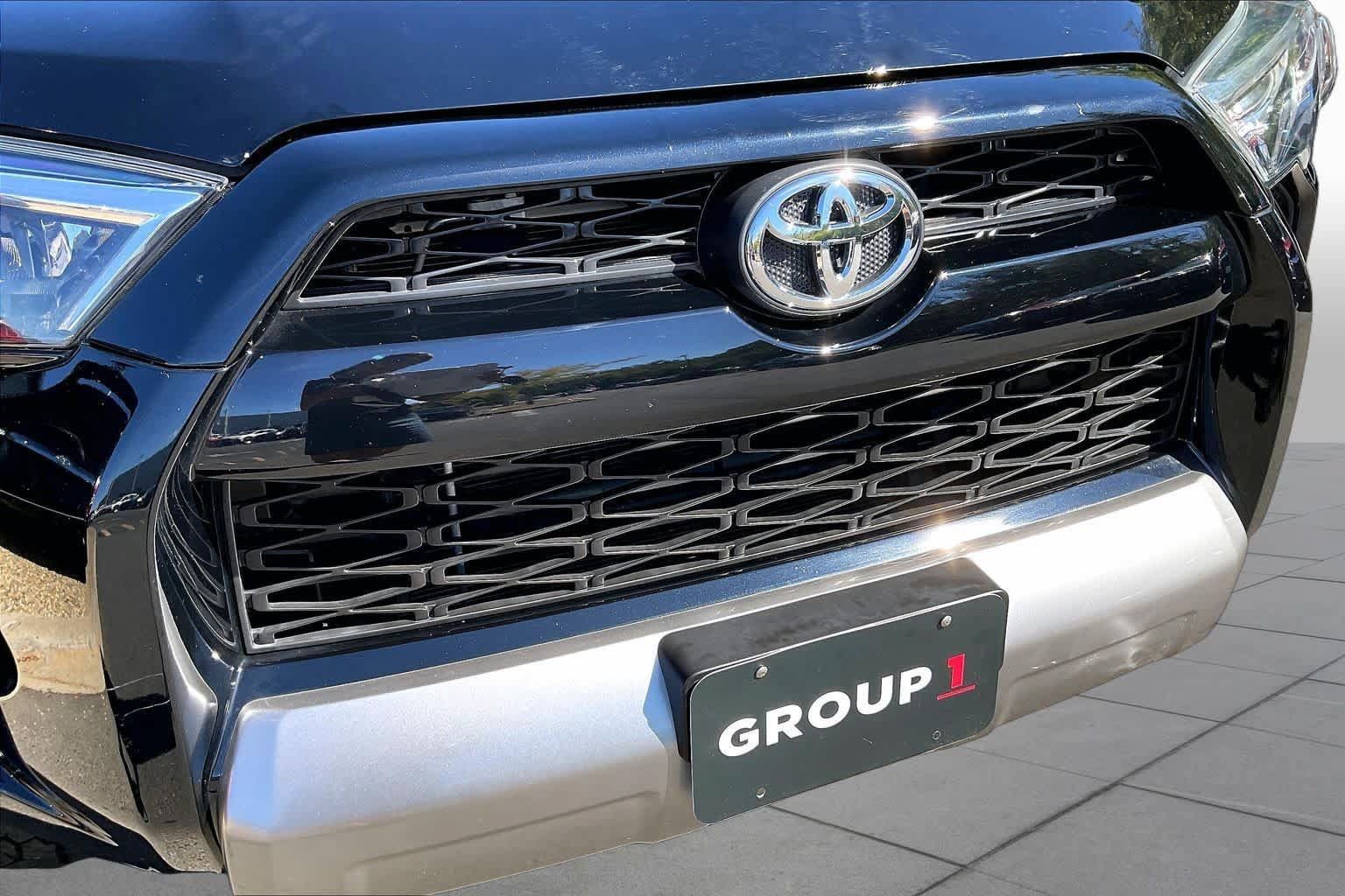 Used 2019 Toyota 4Runner TRD Off-Road Premium AWD/4WD image 29