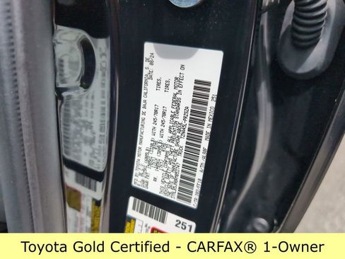 Certified 2024 Toyota Tacoma SR5 AWD/4WD image 29