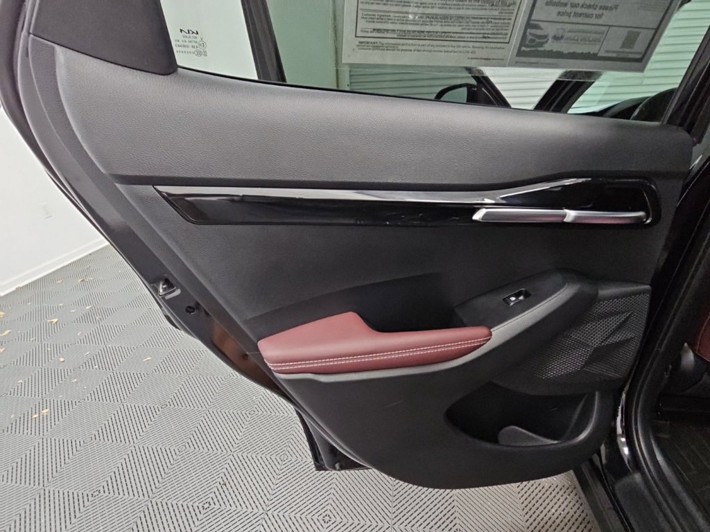 Used 2023 Kia Seltos SX w/ SX Sunroof Package AWD/4WD image 34
