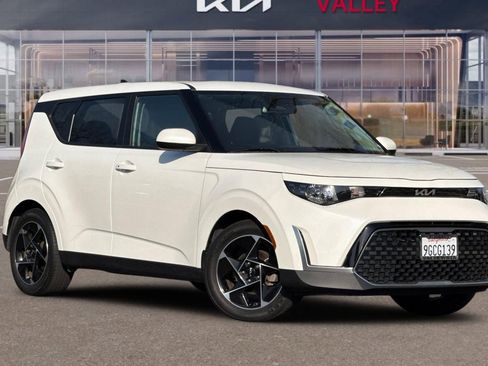 Certified 2023 Kia Soul EX image 2