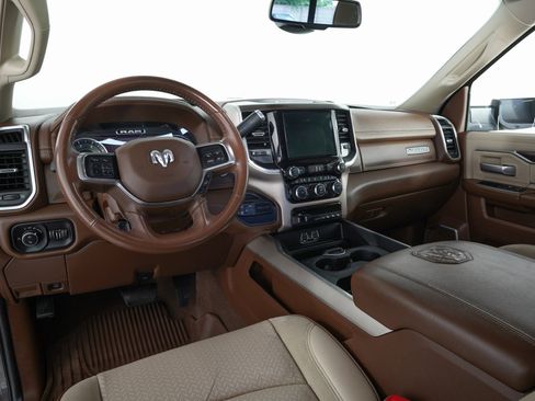 Used 2022 RAM 3500 Laramie image 15