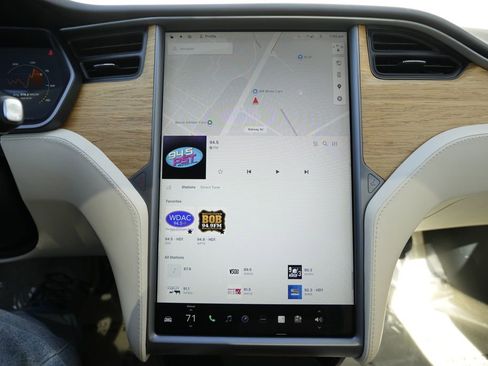 Used 2018 Tesla Model S 100D image 46