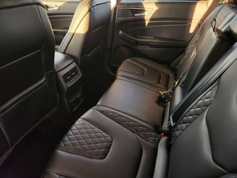 Used 2024 Ford Edge Titanium AWD/4WD image 29