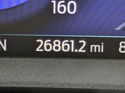 Used 2020 Ford Escape Titanium image 32