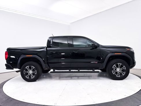 Used 2024 GMC Canyon AT4 w/ AT4 Premium Package AWD/4WD image 39