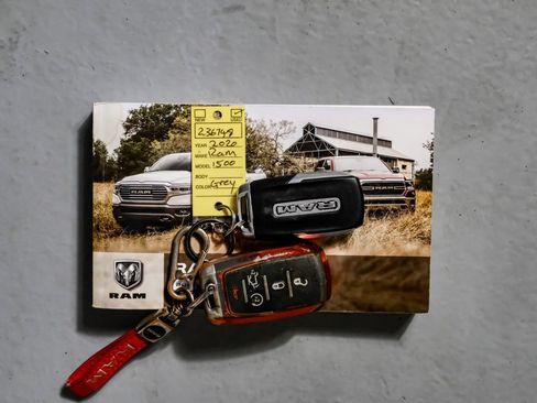 Used 2020 RAM 1500 Laramie AWD/4WD image 58