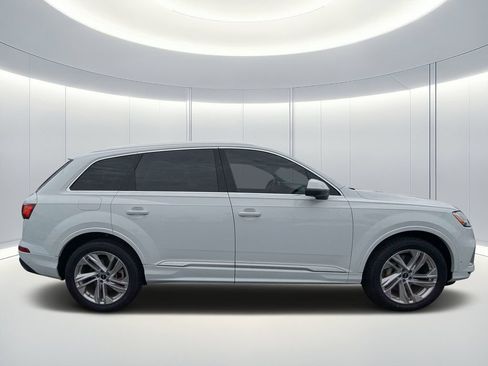 Used 2022 Audi Q7 3.0T Premium Plus AWD/4WD image 3