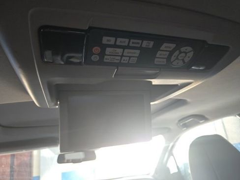 Used 2016 Honda Pilot Touring image 7