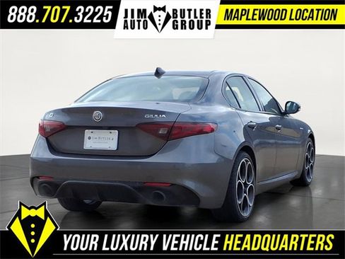 Used 2023 Alfa Romeo Giulia Veloce image 4