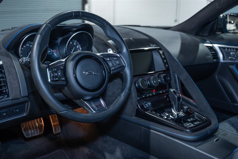 Used 2018 Jaguar F-TYPE SVR AWD/4WD image 47