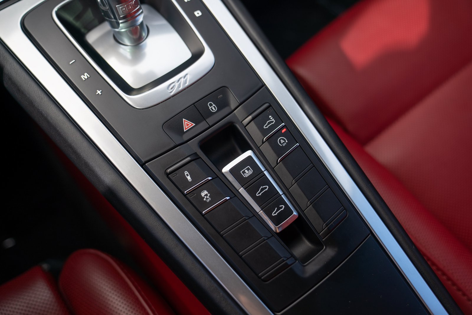Certified 2018 Porsche 911 Carrera S RWD image 19