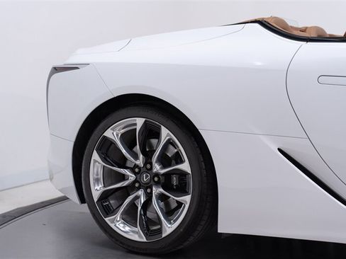 Used 2022 Lexus LC 500 Convertible w/ Touring Package RWD image 21