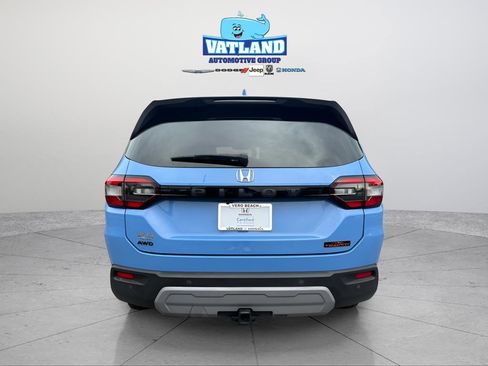 Certified 2023 Honda Pilot TrailSport image 4