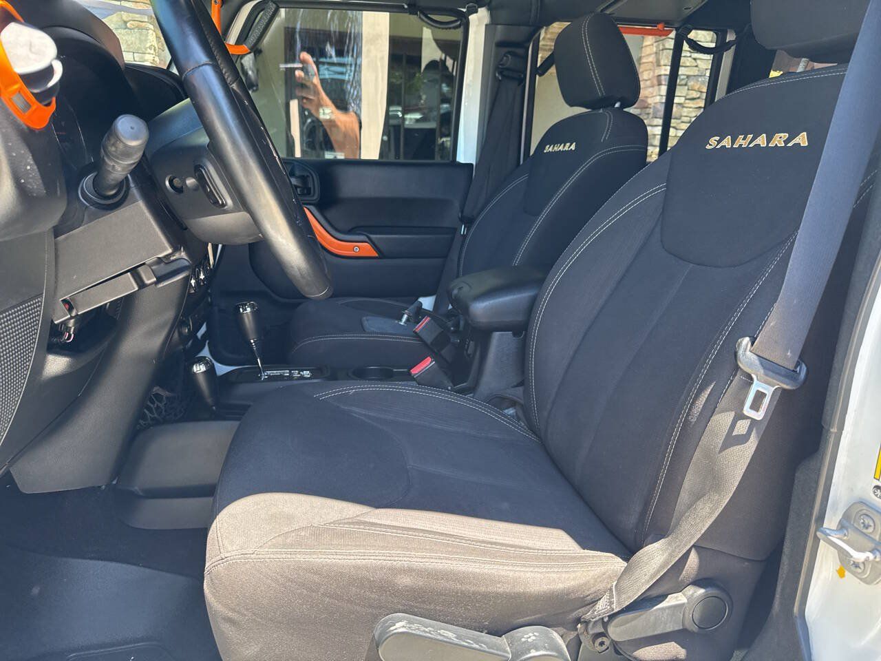 Used 2015 Jeep Wrangler Unlimited Sahara AWD/4WD image 11