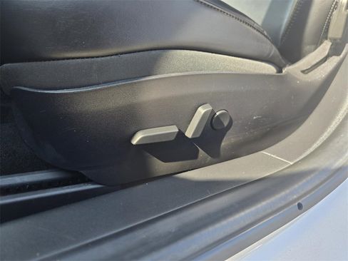 Used 2018 Tesla Model 3 Long Range image 18