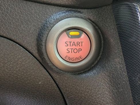 Used 2017 Nissan Sentra SR w/ SR Midnight Edition FWD image 32