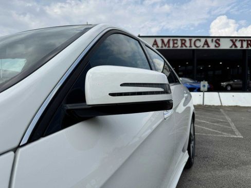 Used 2015 Mercedes-Benz E 400 4MATIC Sedan image 15