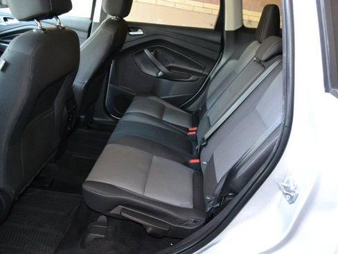 Used 2017 Ford Escape SE image 29