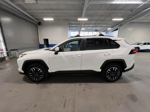 Used 2023 Toyota RAV4 XLE image 6