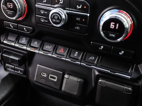 Used 2020 GMC Sierra 1500 Elevation w/ Elevation Value Package AWD/4WD image 29