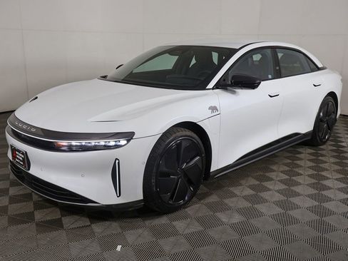 Used 2024 Lucid Air Touring AWD/4WD image 10