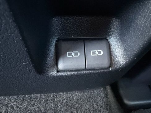 Used 2023 Toyota 4Runner Limited AWD/4WD image 32