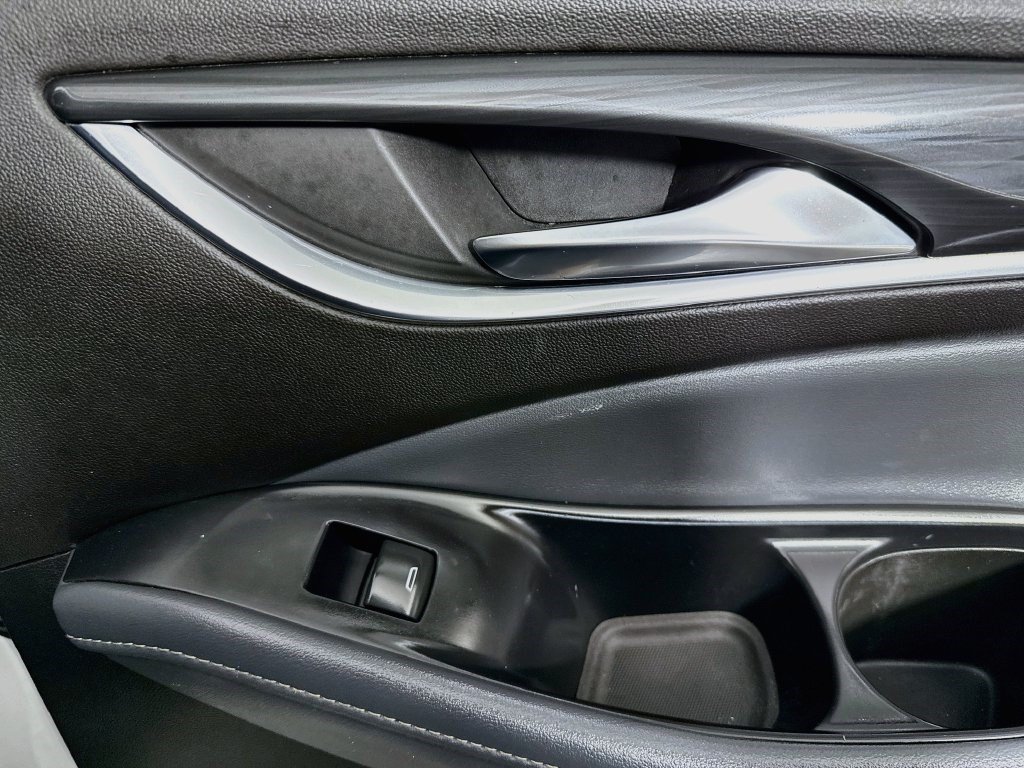 Used 2022 Buick Enclave Premium FWD image 30