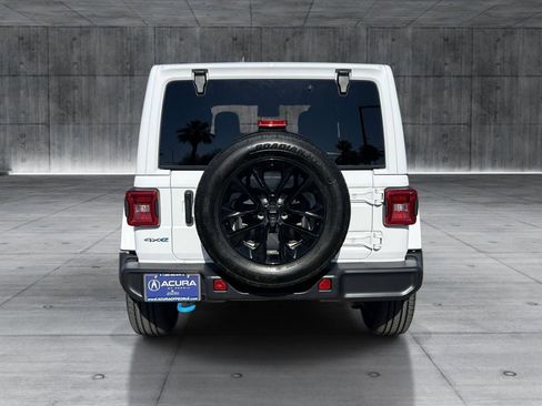 Used 2024 Jeep Wrangler Unlimited Sahara AWD/4WD image 4