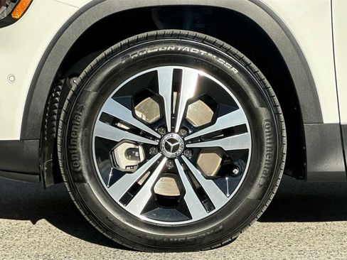 Certified 2025 Mercedes-Benz GLB 250 4MATIC image 35