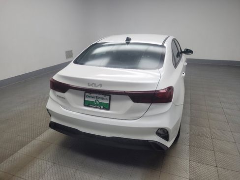 Used 2024 Kia Forte LXS w/ LXS Technology Package FWD image 7