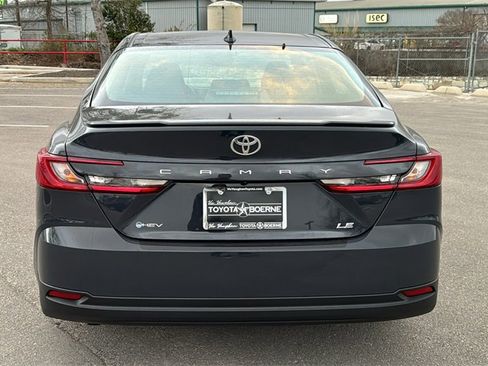New 2026 Toyota Camry LE image 7