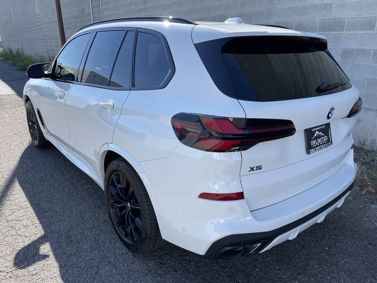 Used 2026 BMW X5 M60i AWD/4WD image 7