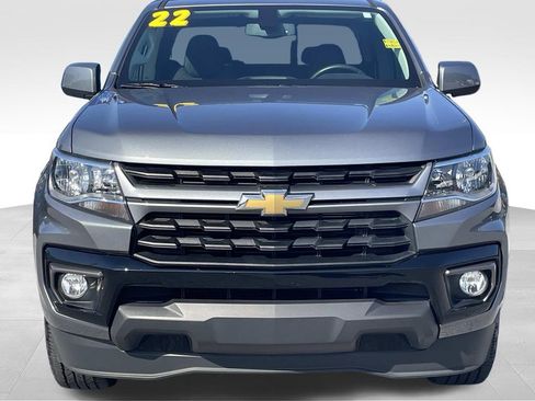 Used 2022 Chevrolet Colorado LT w/ LT Convenience Package image 9