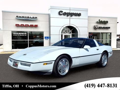 Used 1990 Chevrolet Corvette Coupe RWD image 1