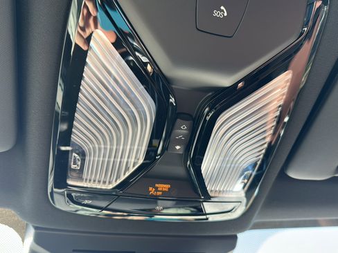 New 2026 BMW X5 xDrive40i w/ Climate Comfort Package image 28