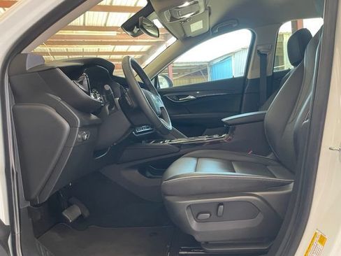 Used 2023 Buick Envision Essence AWD/4WD image 19