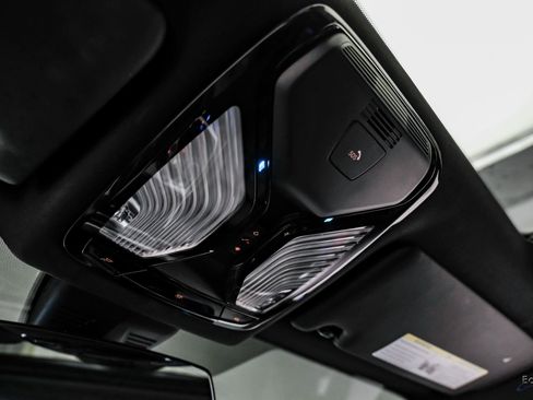 Used 2024 BMW M2 RWD image 39