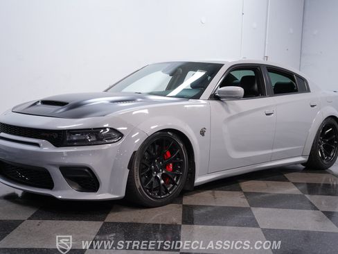 Used 2021 Dodge Charger SRT Hellcat RWD image 6