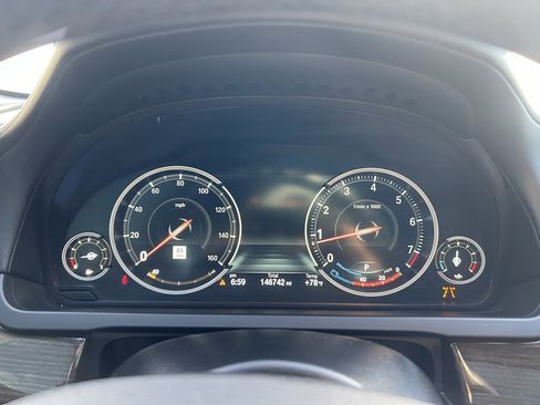 Used 2015 BMW 750i xDrive image 18